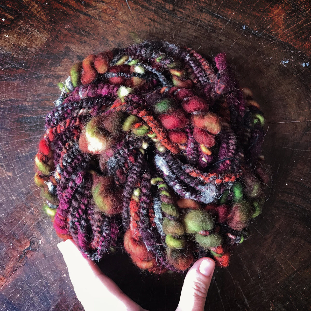 Burgundy hand spun yarn 100g 19y - Mynoush