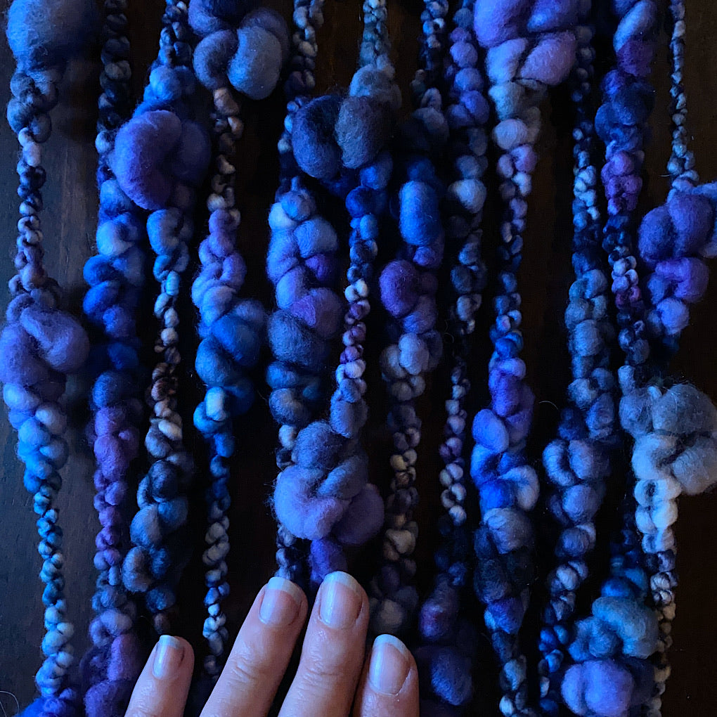 Blues Jumbo boucle Art yarn