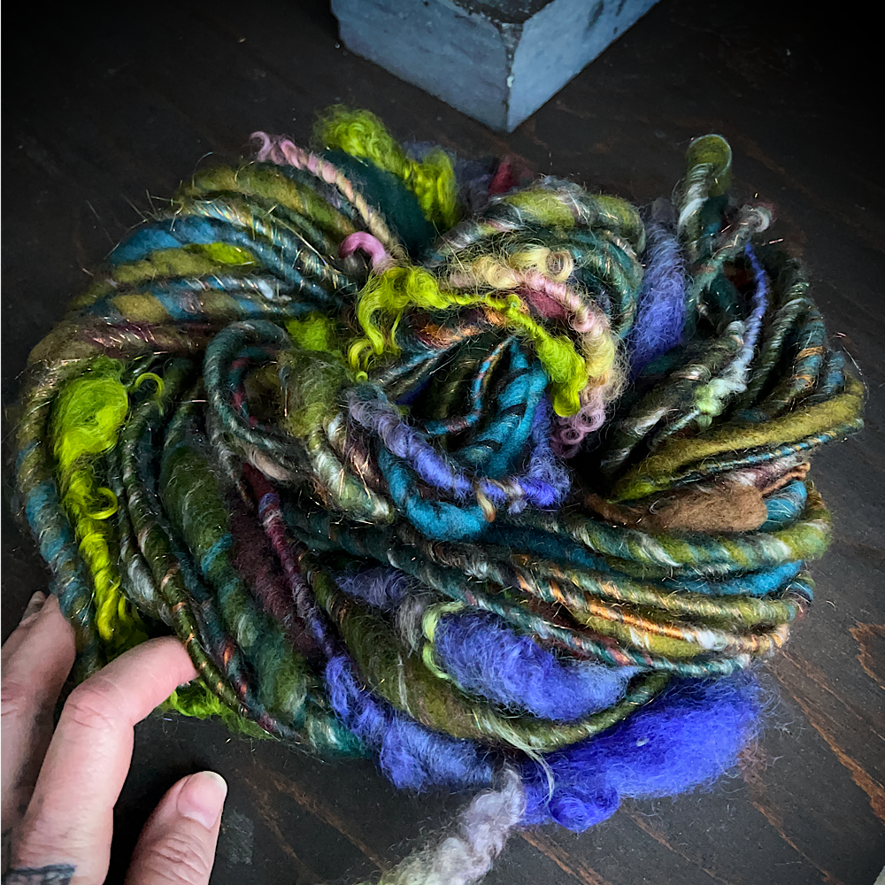 Core spun weaving yarn