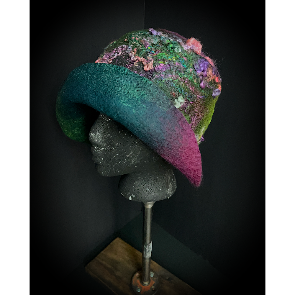 Felted flapper’s hat- 23.5”