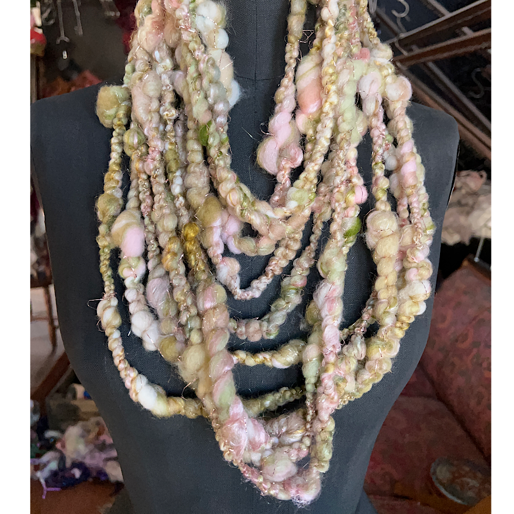 Art yarn for weaving