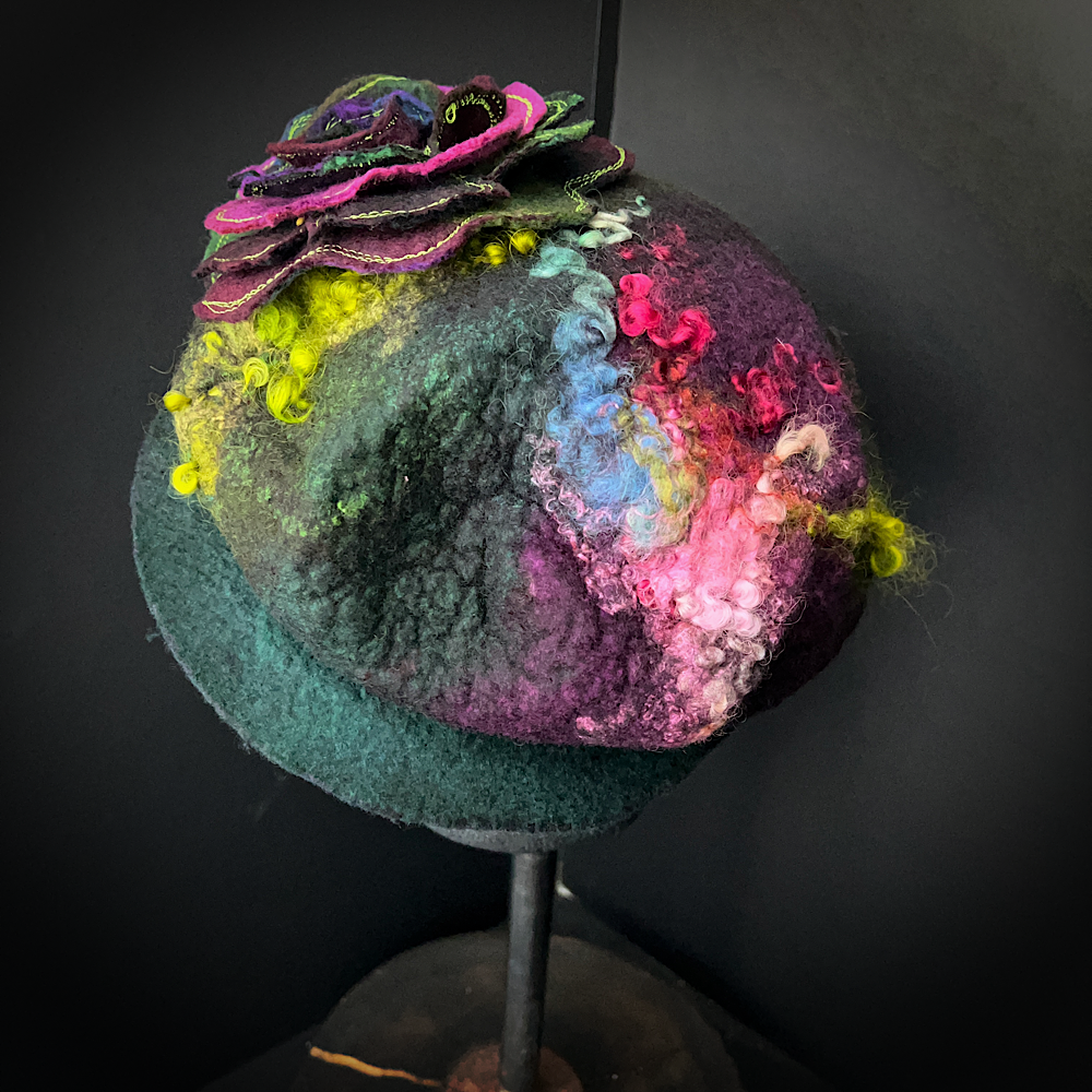 Felted oversized newsboy hat size 23.5”