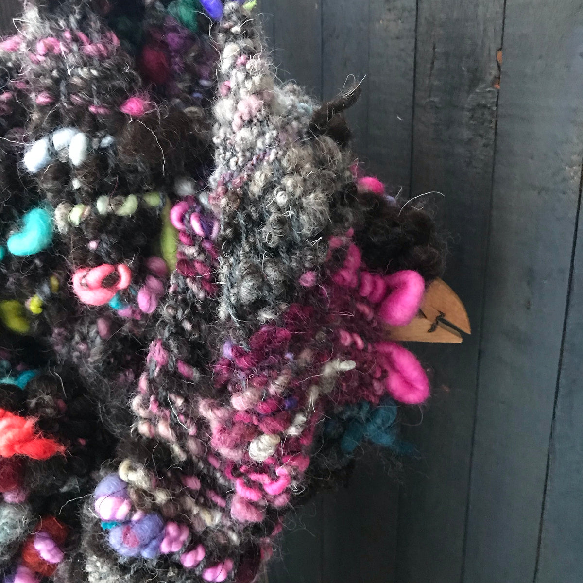 Black scarf 100% Wool - Foulard 100% laine rouge - Mynoush