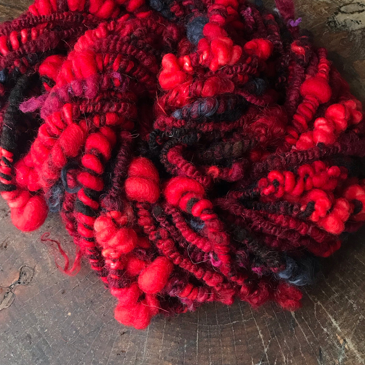 Red and black hand spun art yarn - 100g 11 yards - Mynoush