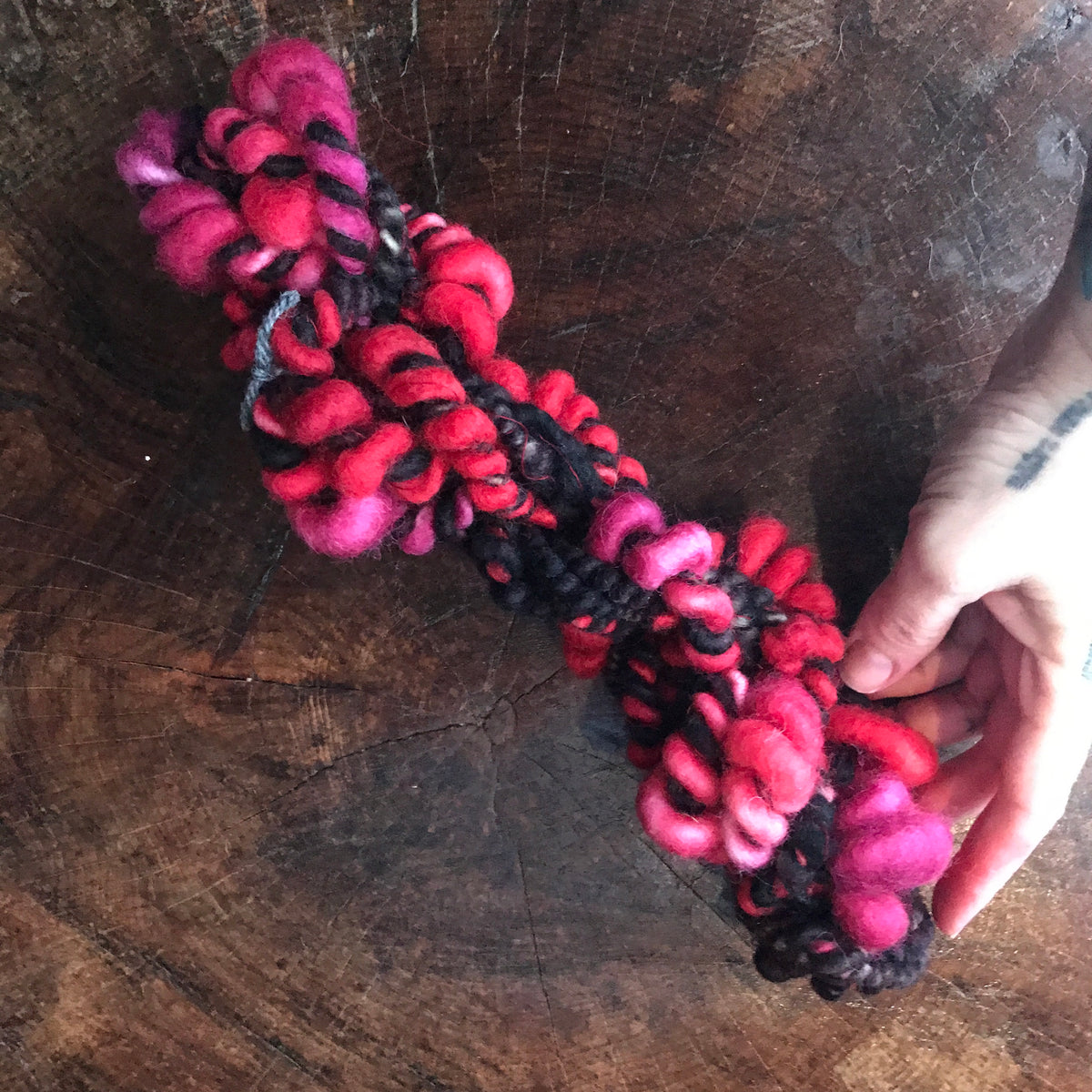 Red art yarn 45g - Mynoush