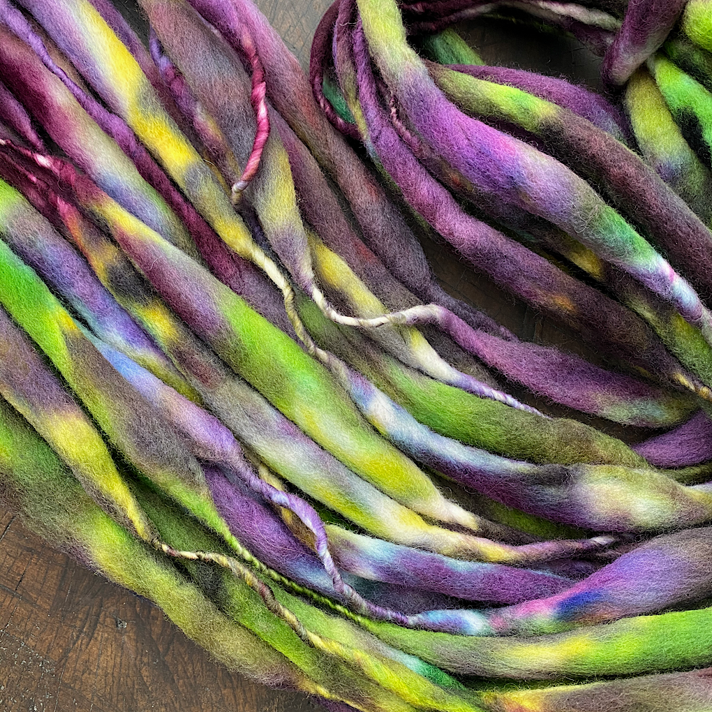 Aubergine thick and thin merino knitting yarn