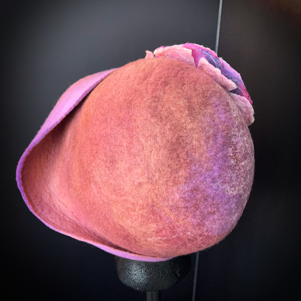 Felted flapper’s hat with rose size 23.5”