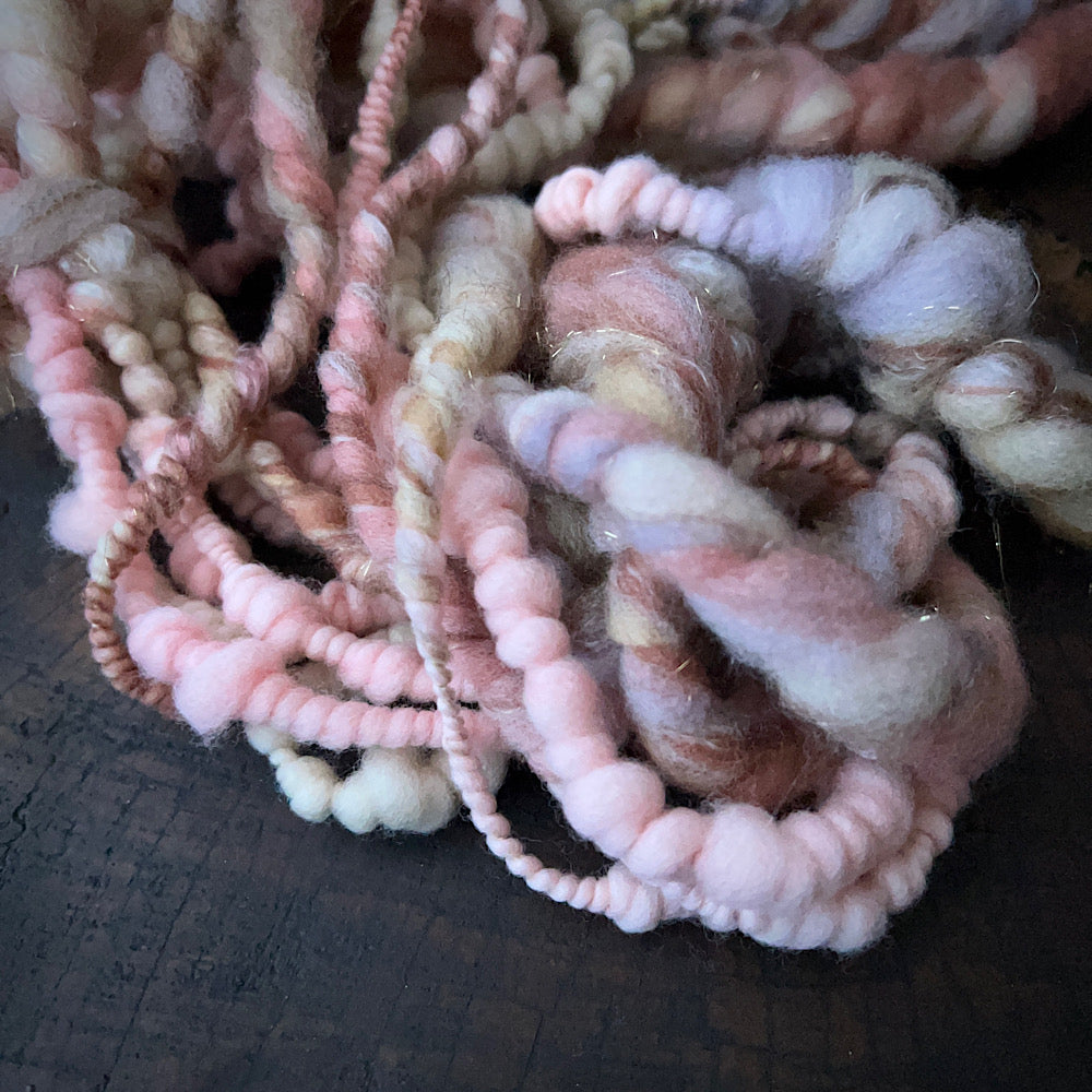 Art yarn for weaving