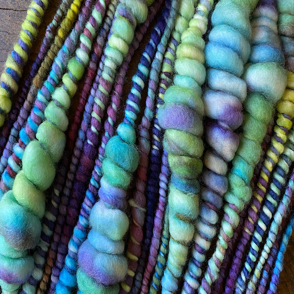 Aurora Extreme thick and thin merino yarn