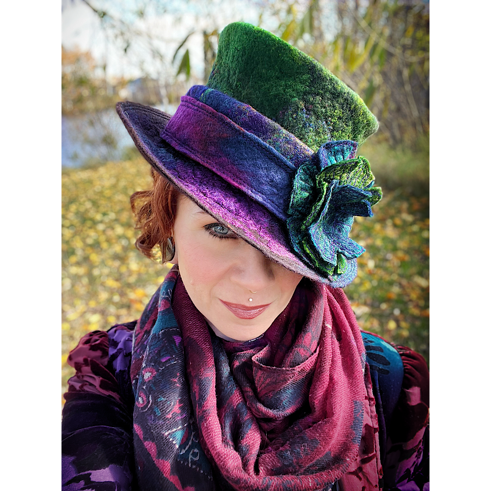 Felted top hat with flower - 22.5”