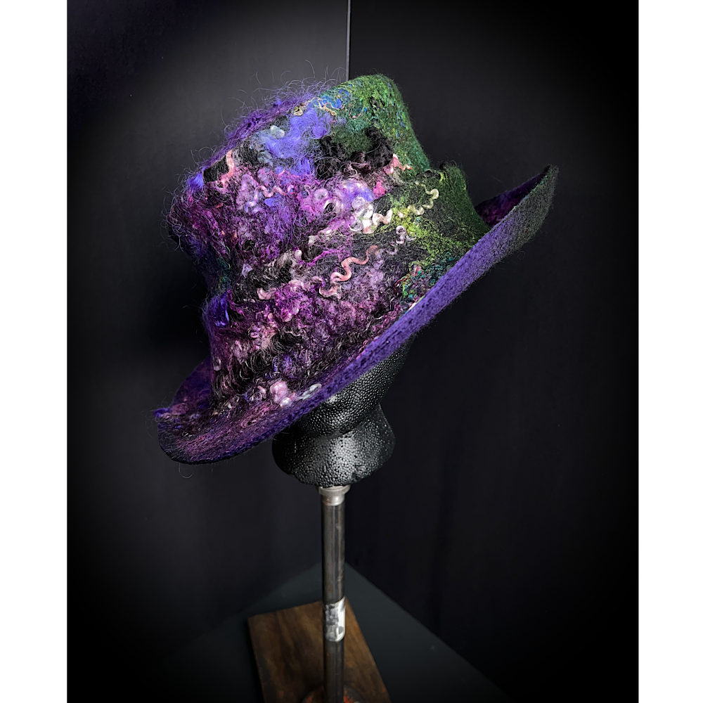 Felted hat- 24.5”