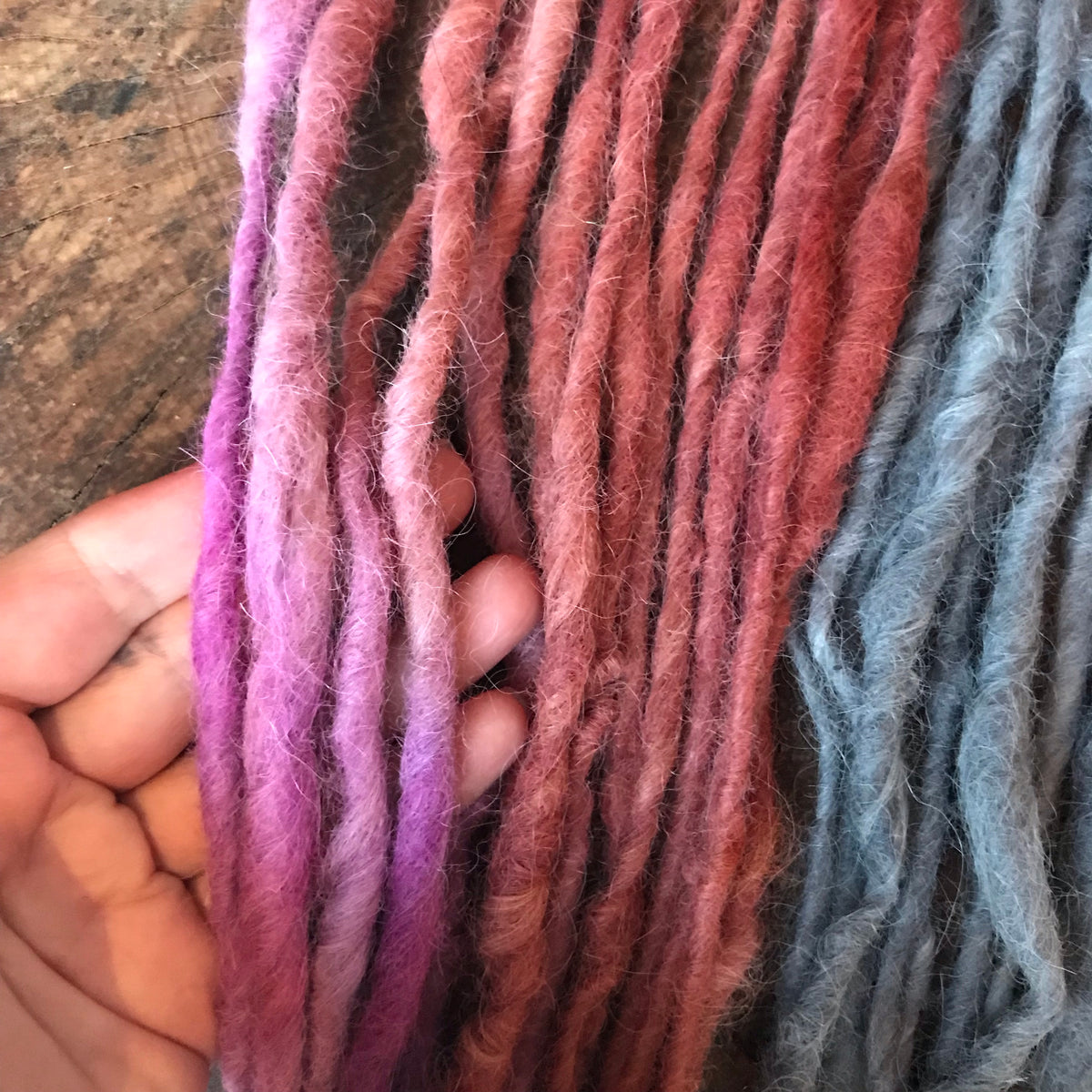 Purple  hand spun yarn 110g 25y - Mynoush