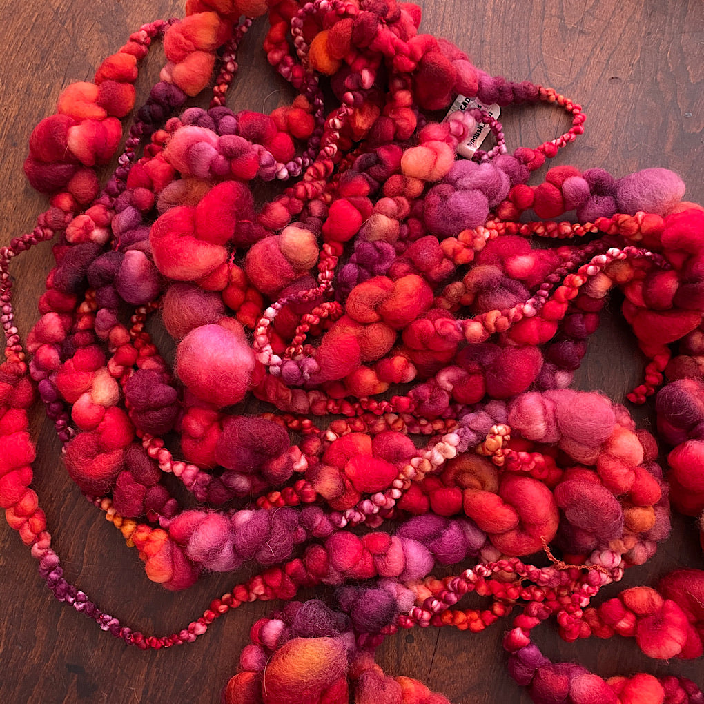 Red roses Jumbo boucle art yarn