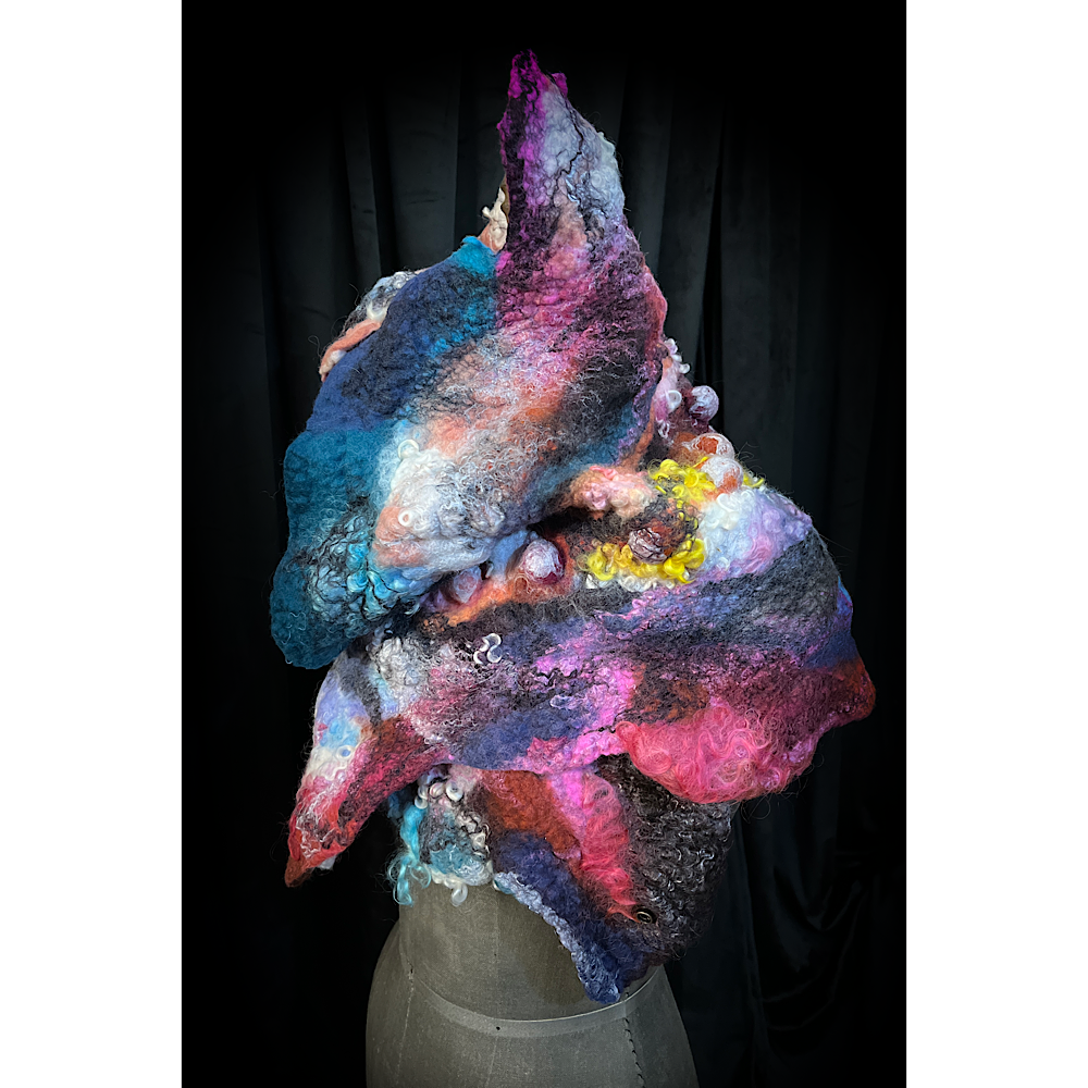 2022 Landscape serie  - Northen Rose - felted scarf