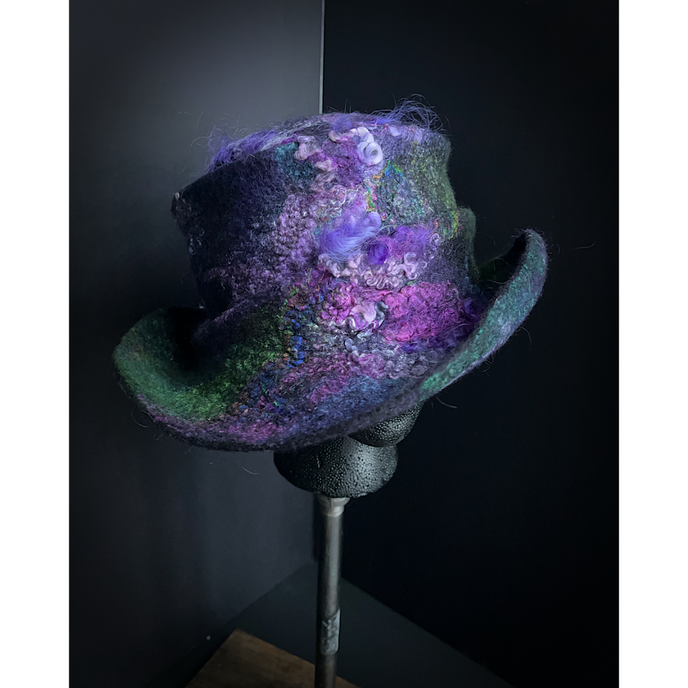 Felted hat size 23.5”