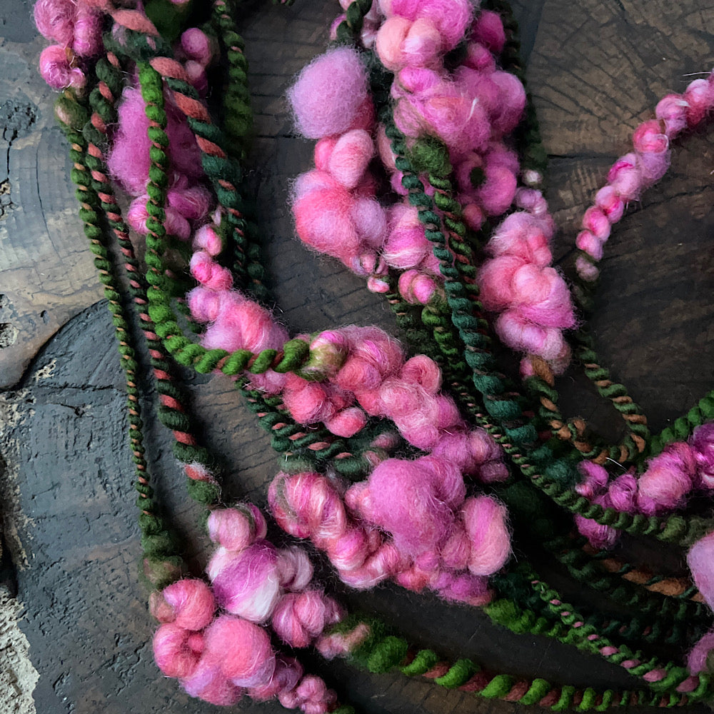 Art yarn for weaving