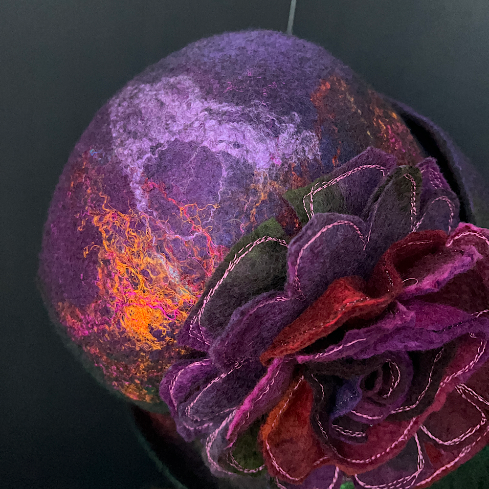 Felted flapper’s hat with rose size 23.5”