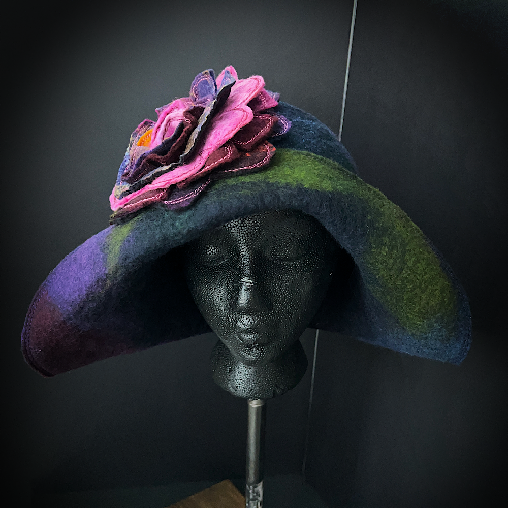 Felted flapper’s hat with rose size 24” large