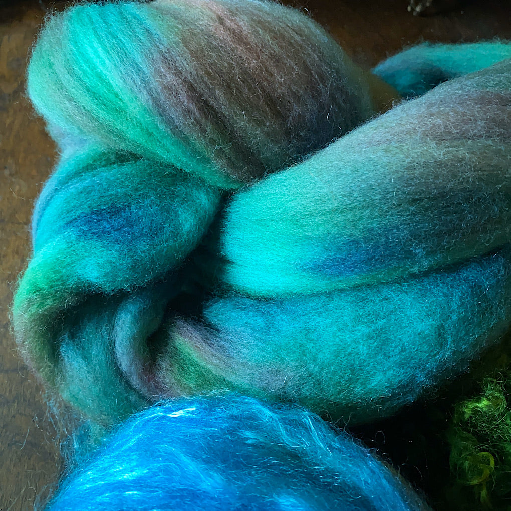 Spinning kit Hand dyed roving