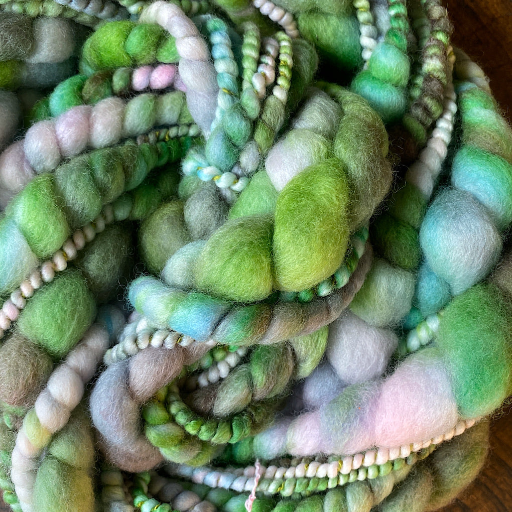 Leaf green Jumbo spiral yarn