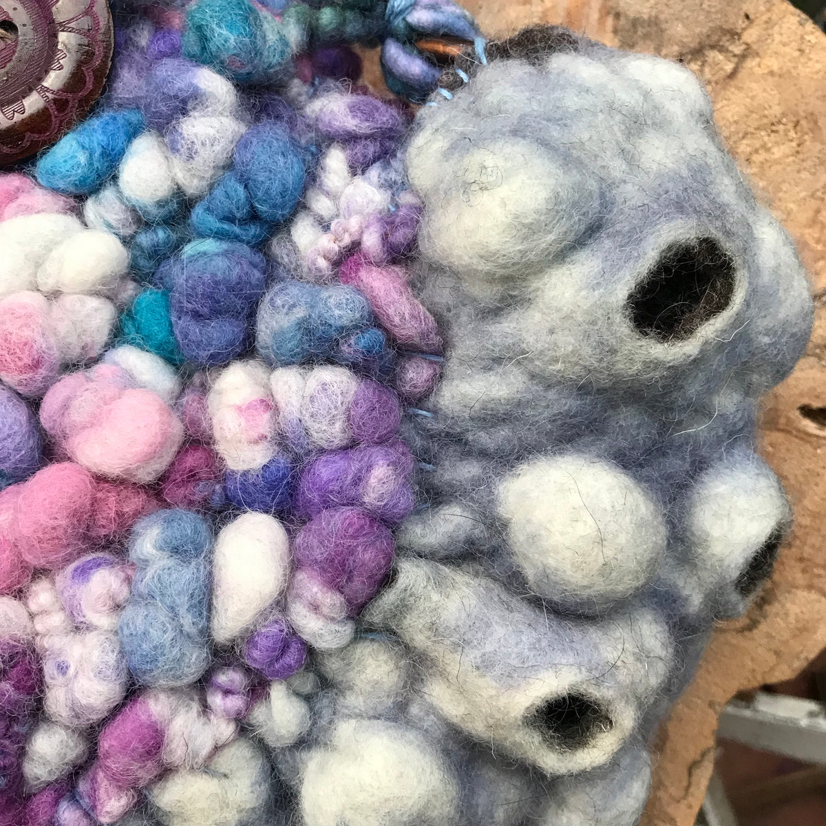 Blue Felted handbag prototype II - Mynoush