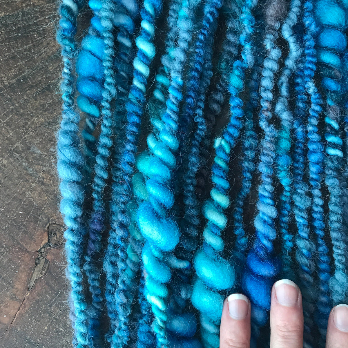 Blue  art yarn 75g - Mynoush