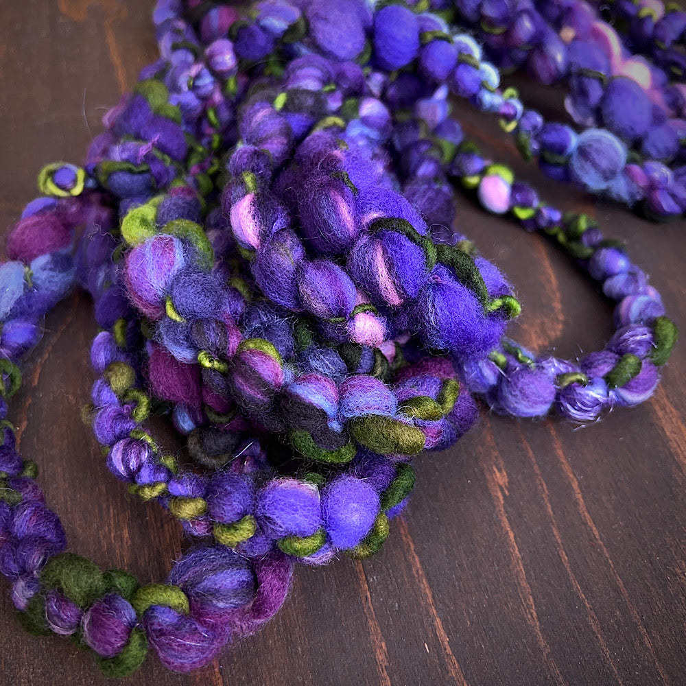 Art yarn for weaving