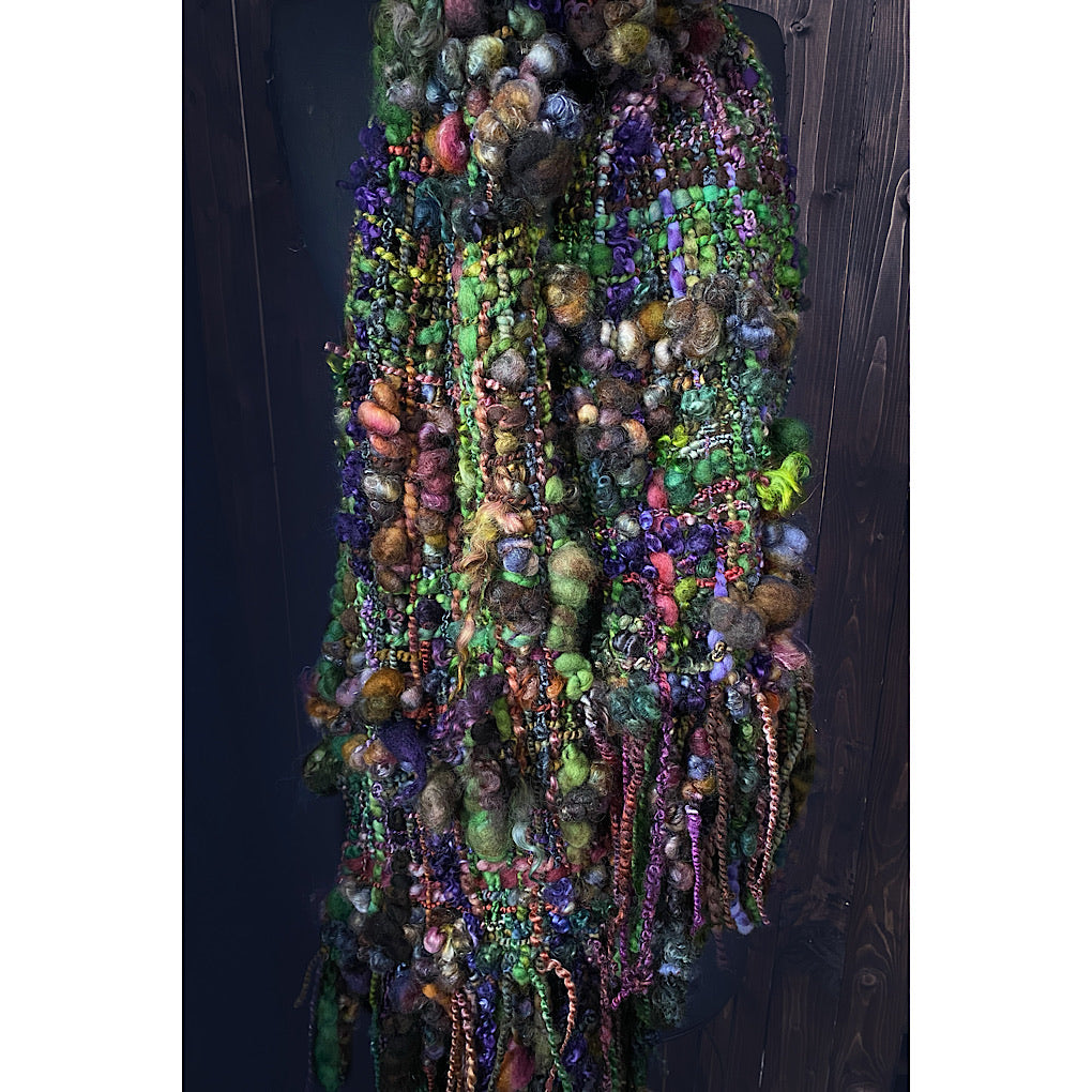 The Peculiar - Woven scarf