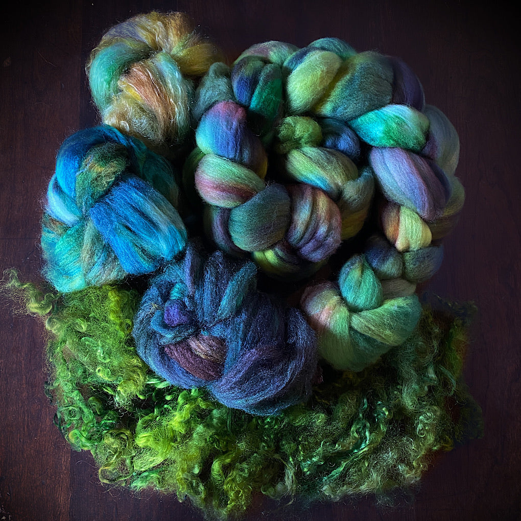 Woodland spinning kit Hand dyed roving