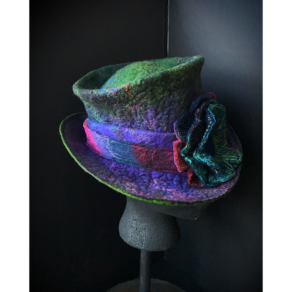 Felted top hat with flower - 23”