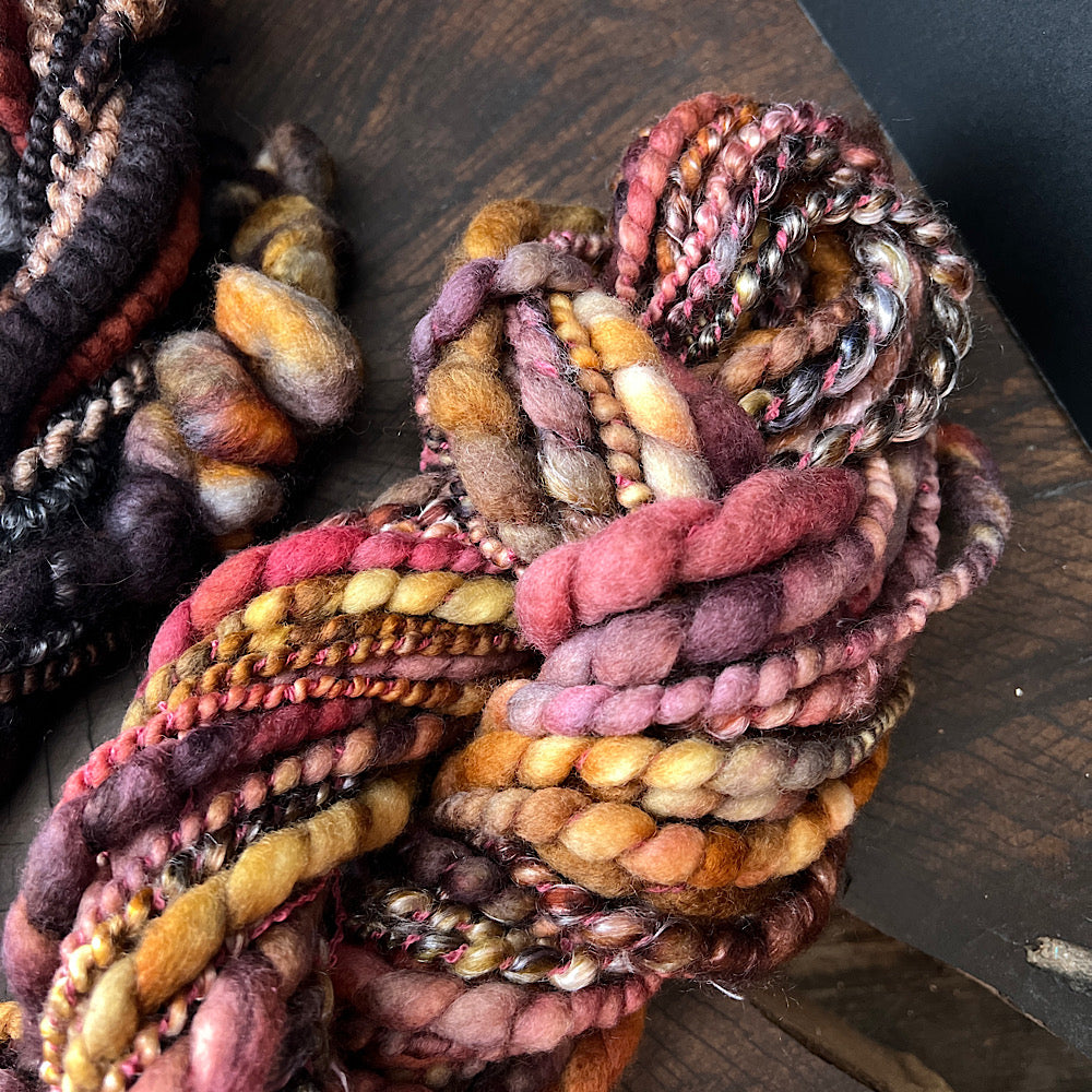 Art yarn set - Black Golden hour