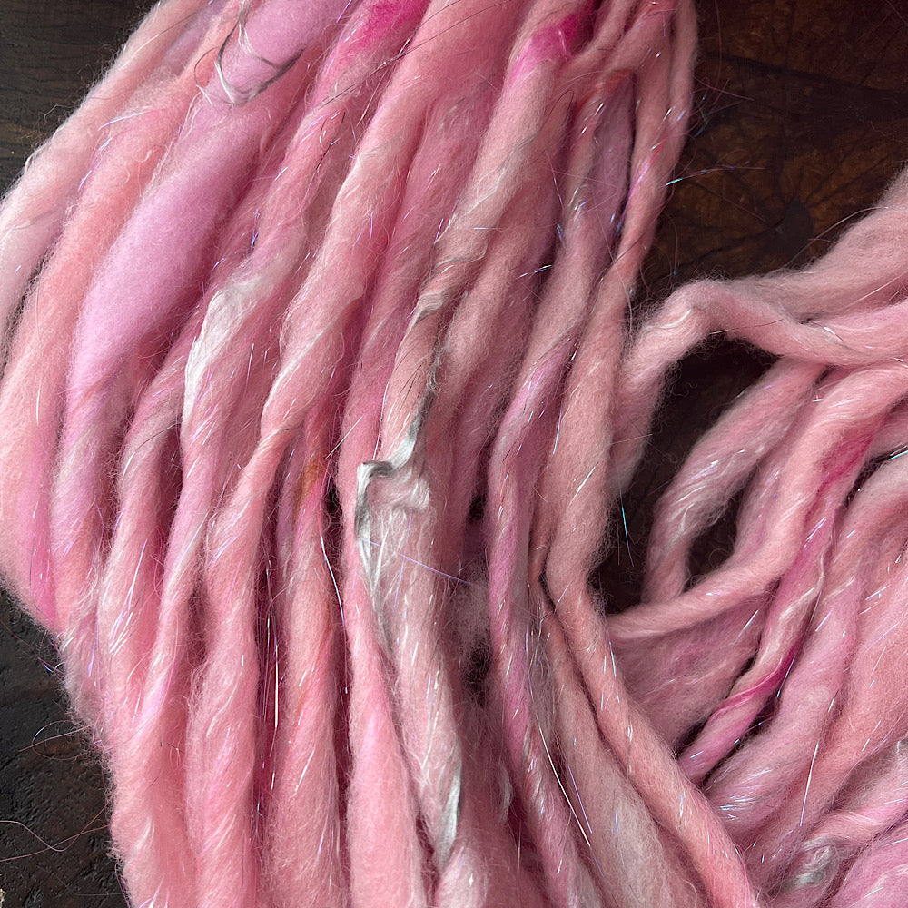 Mynoush Spinning from an art batt video tutorial