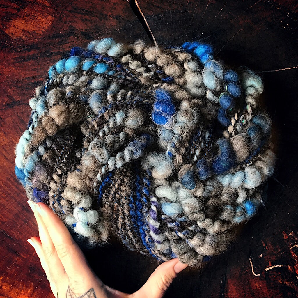Smoky blue Art yarn