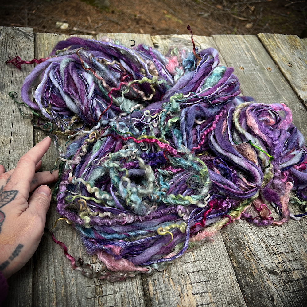 Water lilies - single art yarn