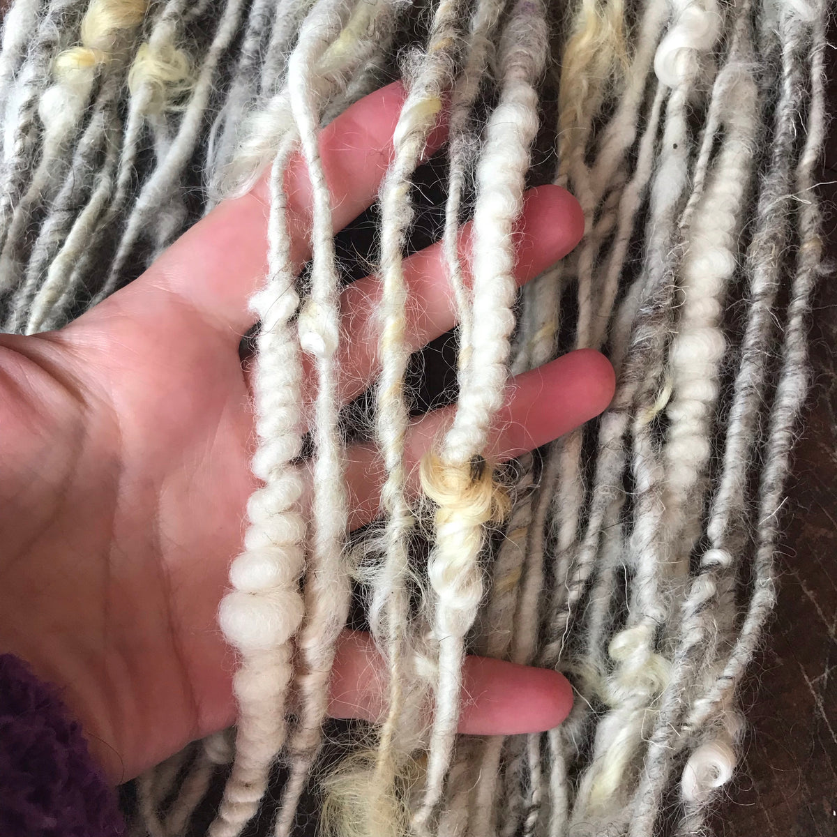 Natural white textured wool yarn 84 grams - Mynoush