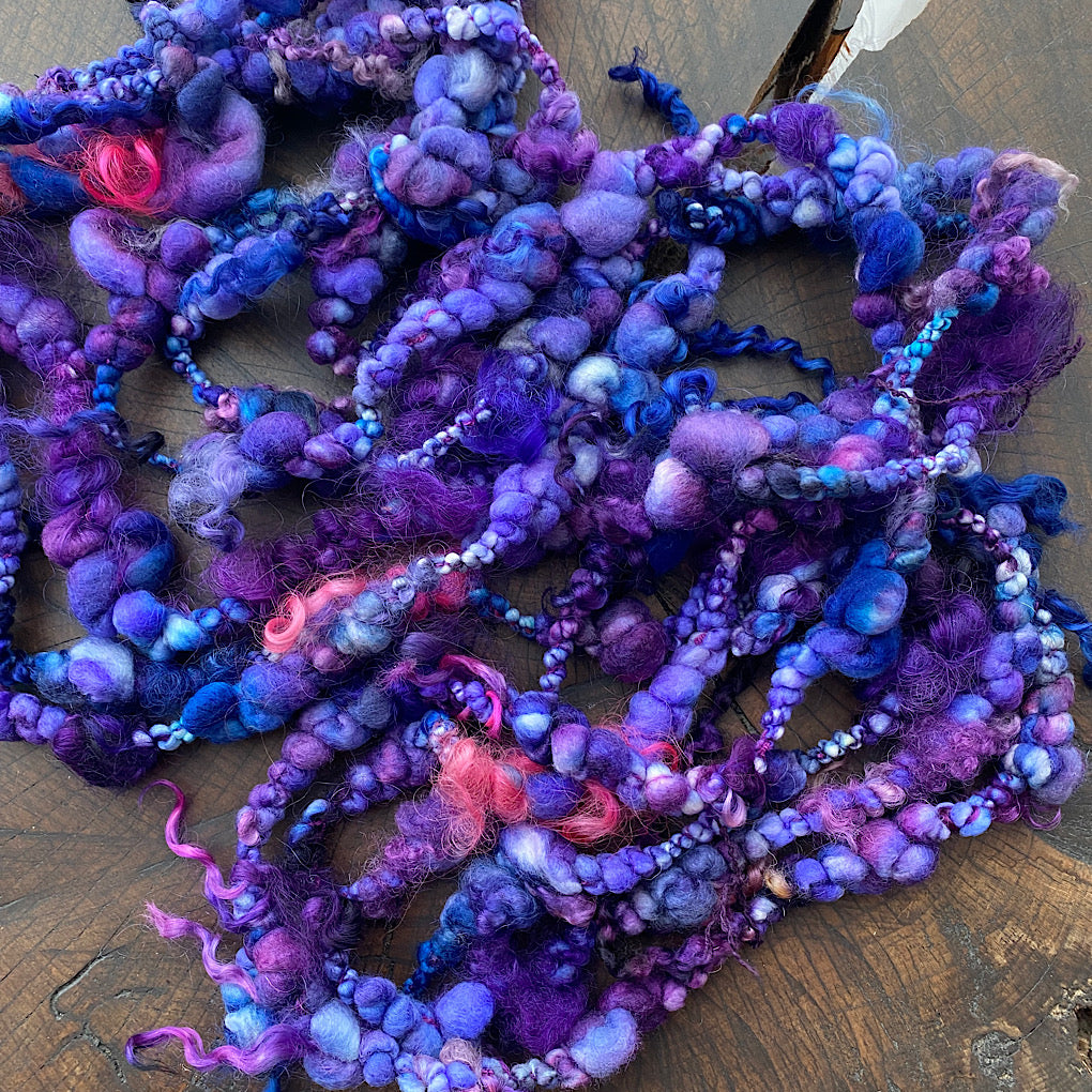 Morticia - Jumbo boucle Art yarn