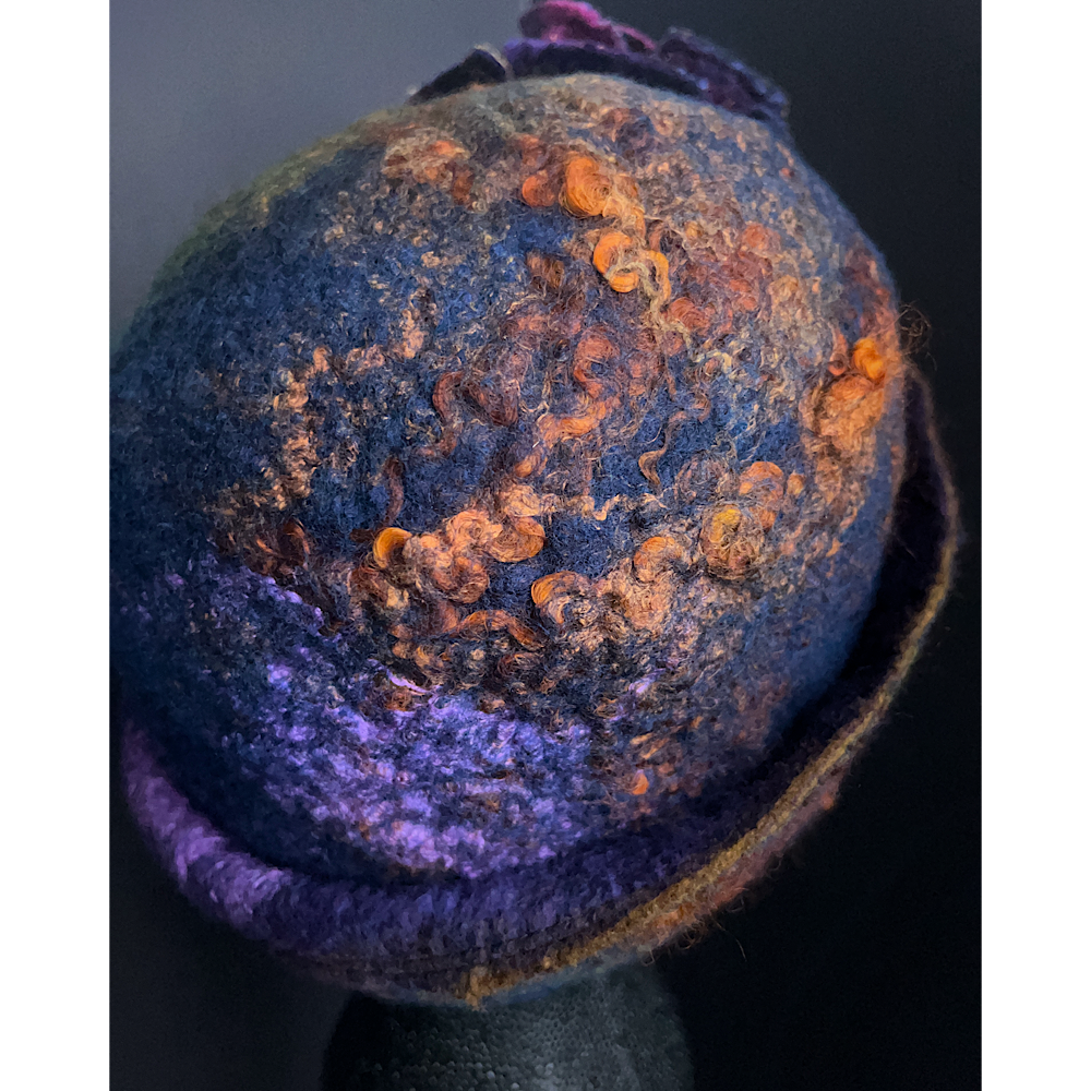 Felted hat size 22“ small