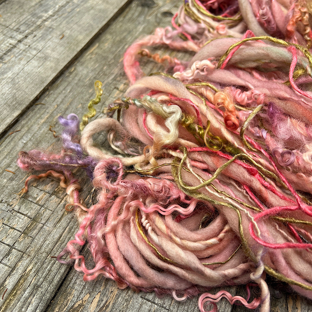 Lost roses - single art yarn