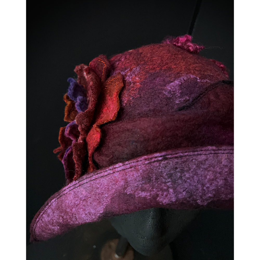 Felted flapper’s hat with rose size 24” 1/4