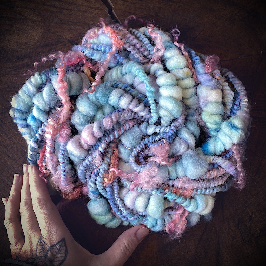 Little girl - Art yarn