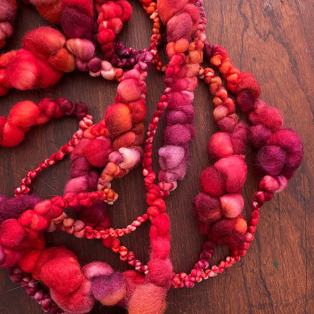 Red roses Jumbo boucle art yarn