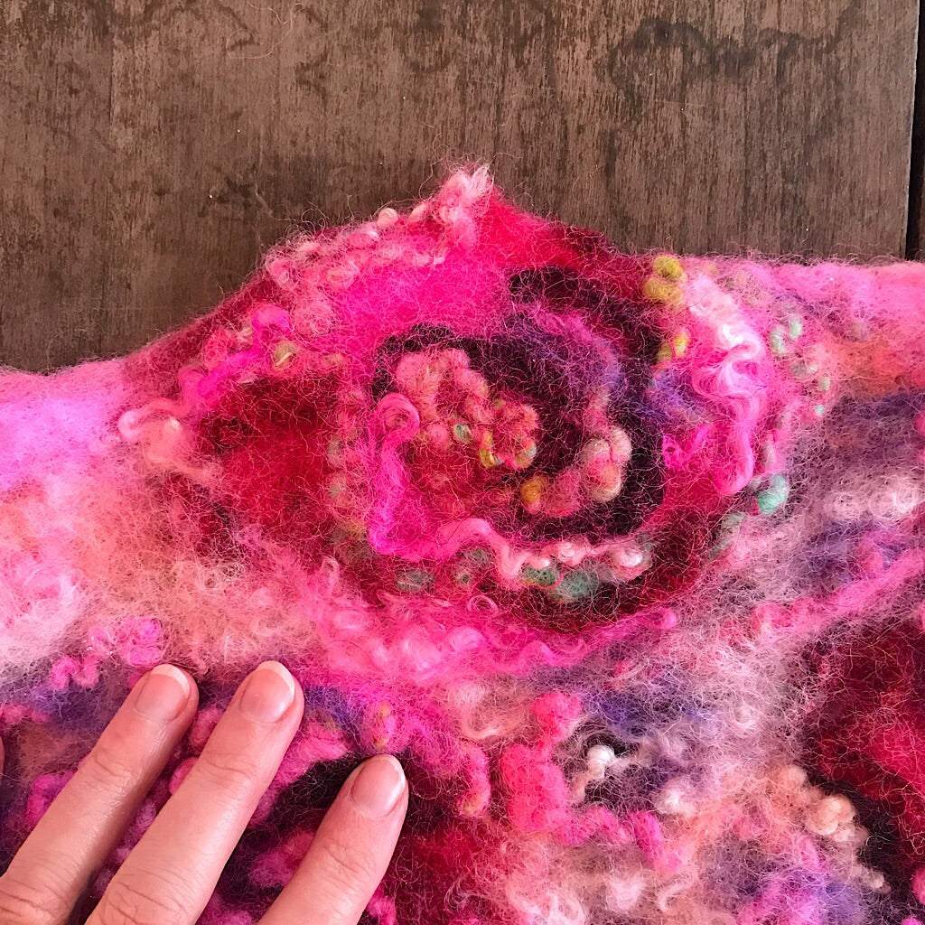 Pink roses felt scarf
