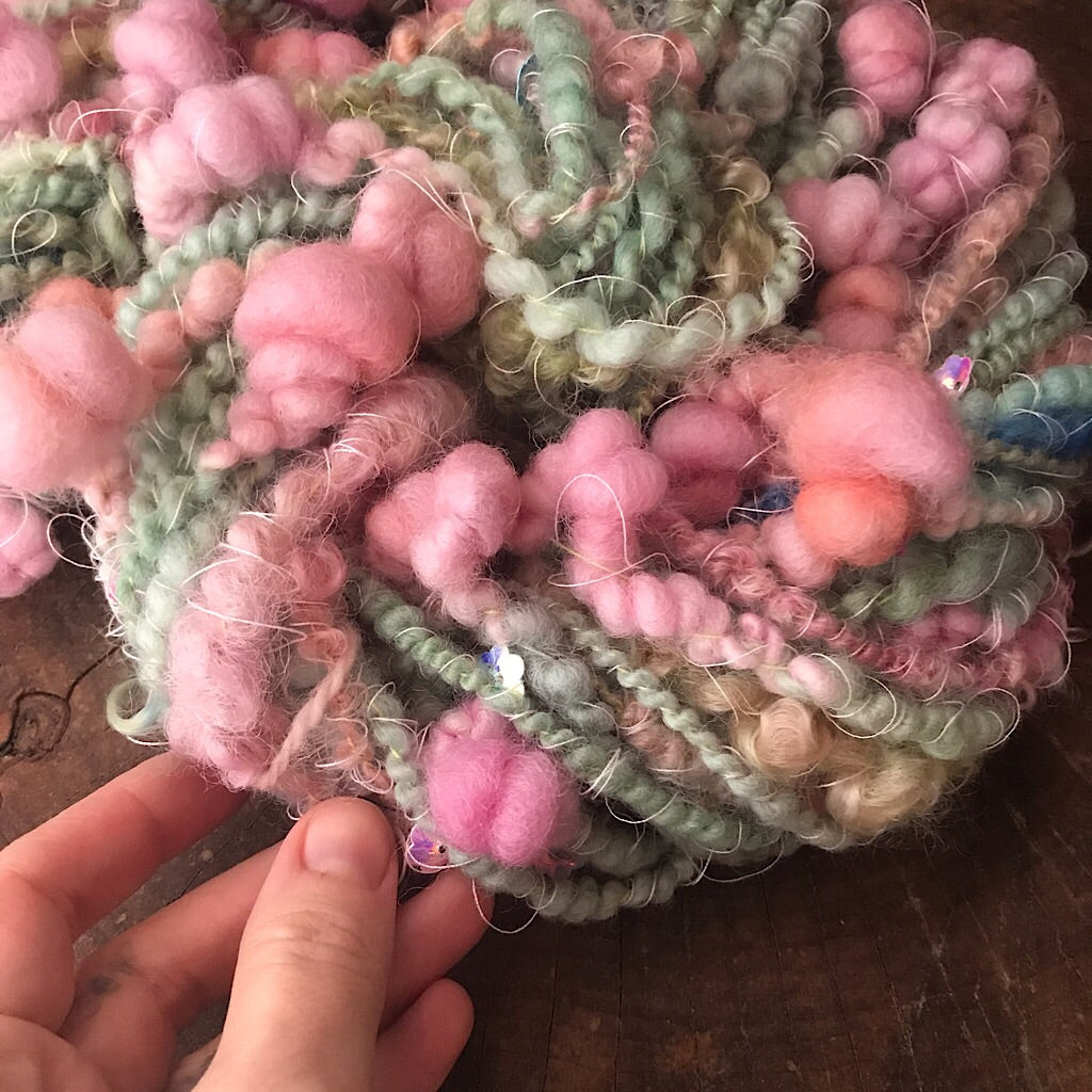 Early roses - beaded Art yarn