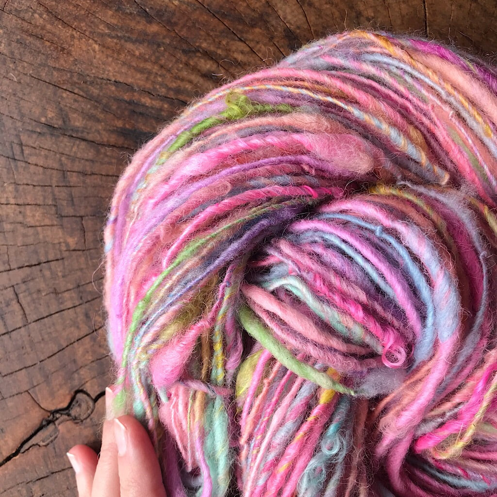 Pink bouquet - Hand spun yarn