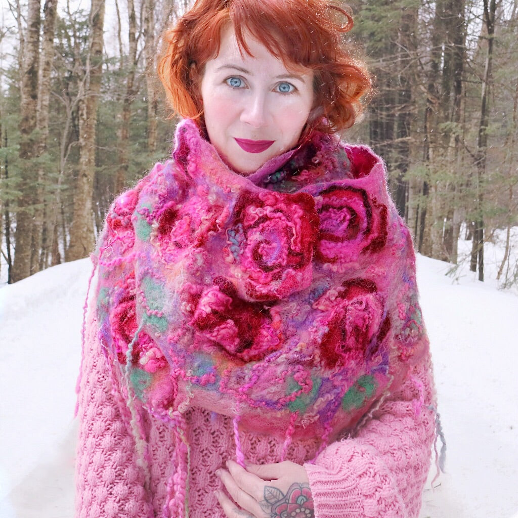 Pink roses felt scarf