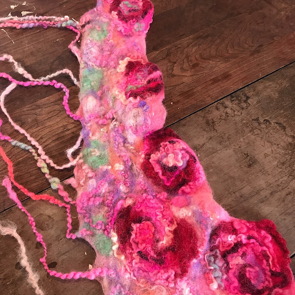 Pink roses felt scarf