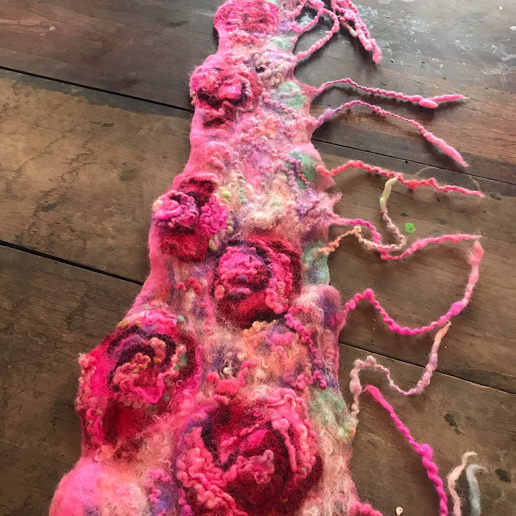 Pink roses felt scarf