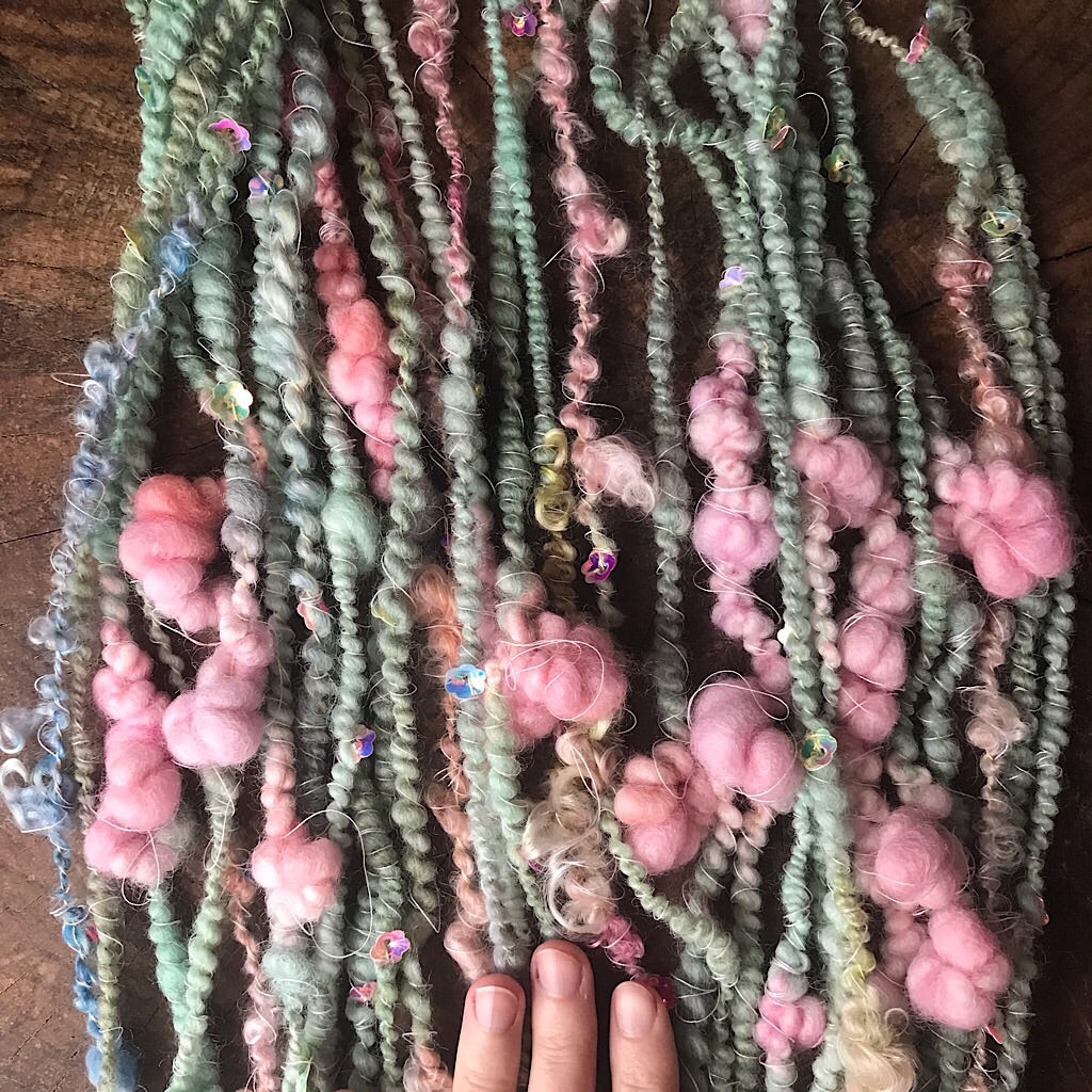 Early roses - beaded Art yarn